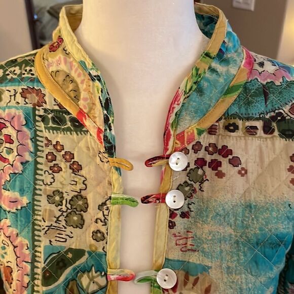 Tapestry Look Quilted Reversible Jacket - Picture 3 of 9